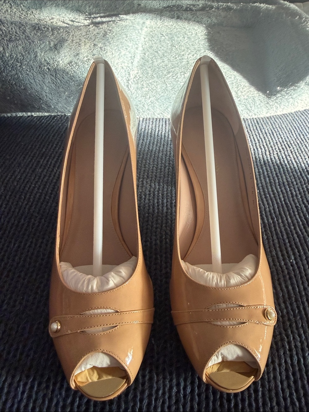 Stuart Weitzman Patent Peep-Toe Pumps in Nude